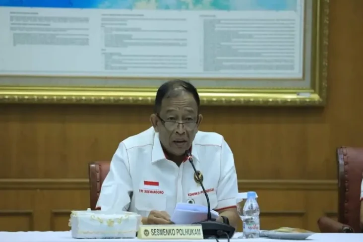 Profil Letjen TNI (Purn)...