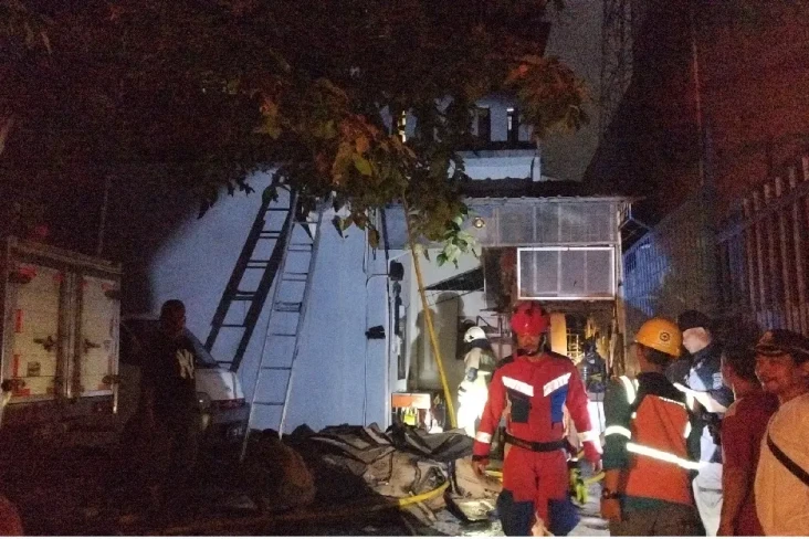 Gudang Sparepart Terbakar...