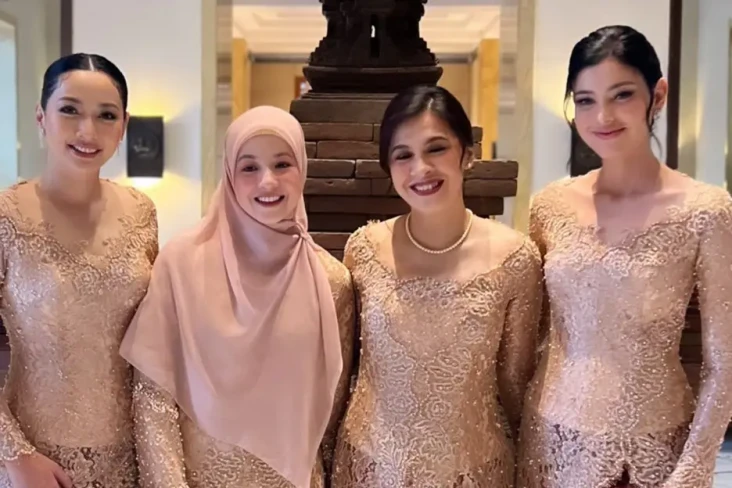 Jelang Sidang Cerai,...