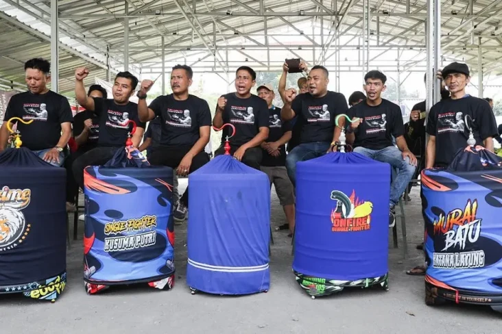 Ratusan Kicau Mania...