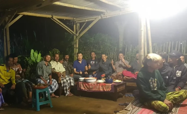 Simpati Masyarakat dan...