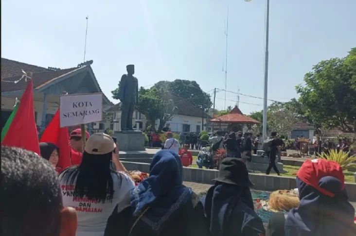 Massa Jari Tangan untuk...