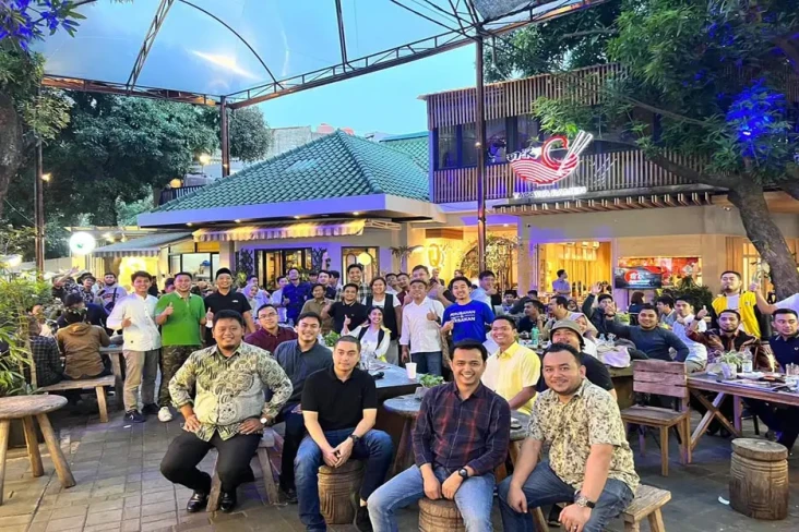 Puluhan Pemuda Lintas...