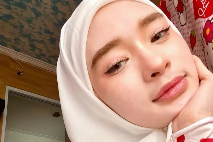 Fakta-Fakta di Balik...
