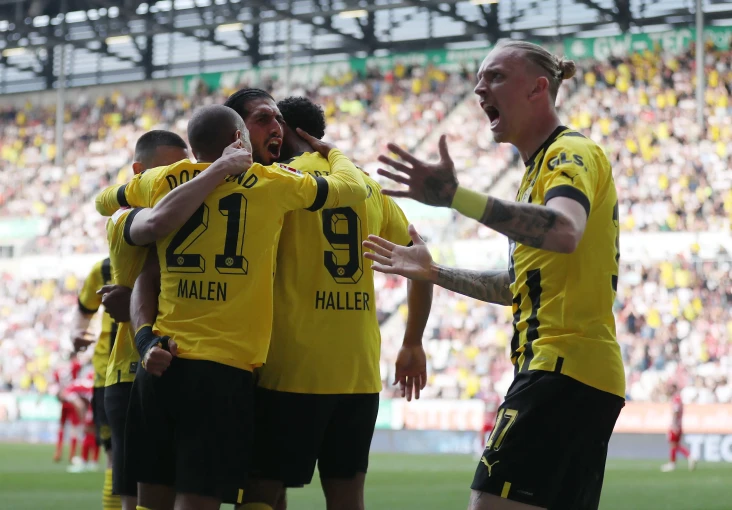 Borussia Dortmund Sedikit...