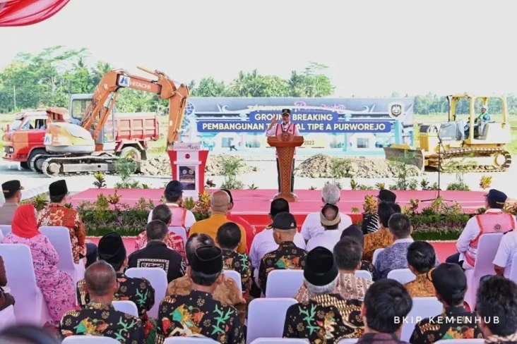 Kemenhub Bangun Terminal...