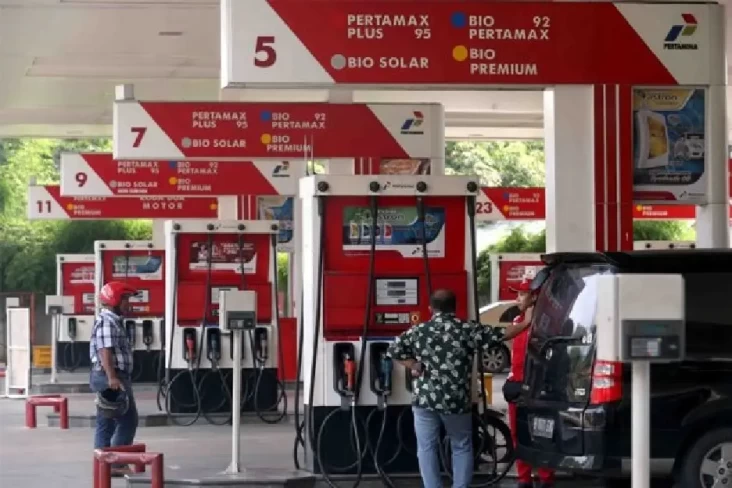 Adu Harga BBM Pertamina,...