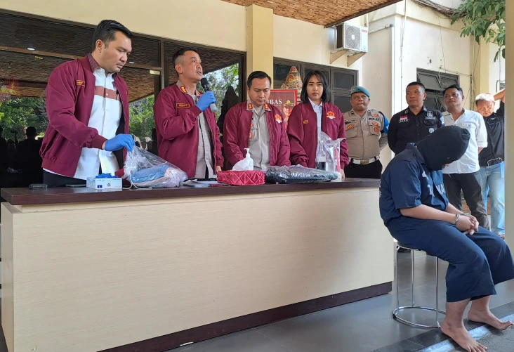 Mahasiswa Ekonomi Tersangka...