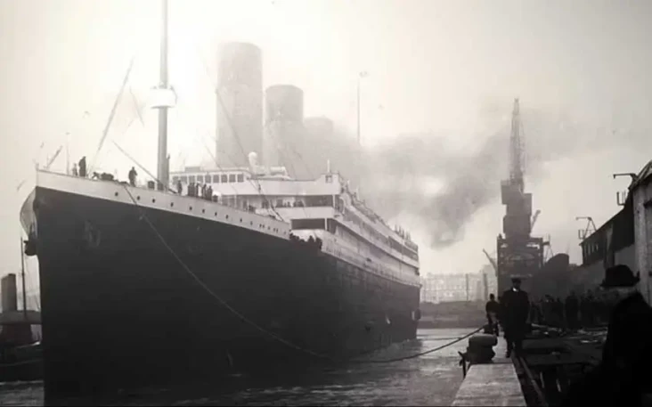 Penampakan Titanic di...