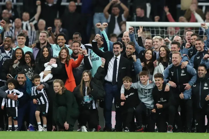 Newcastle United Berpesta,...