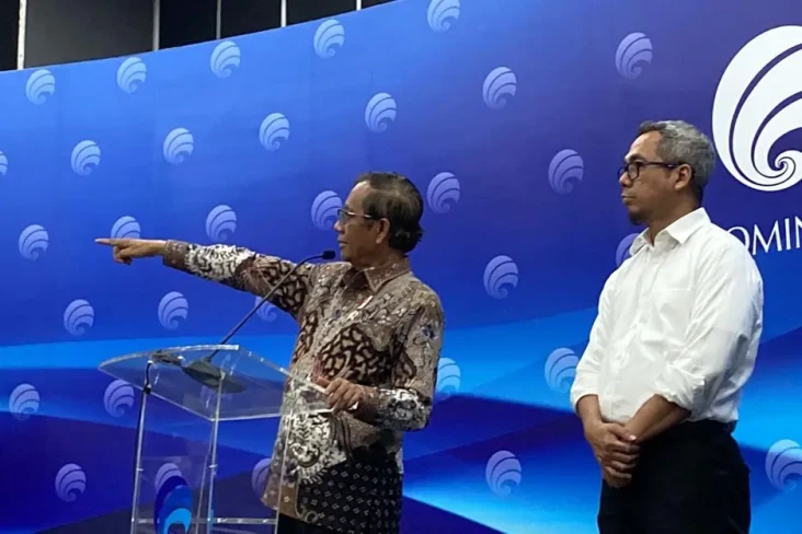 Mahfud MD Akan Lantik...