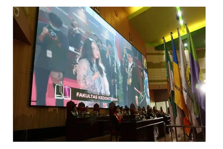 Kisah Haru di Unej,...