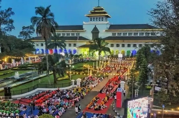 Promosikan Pariwisata,...