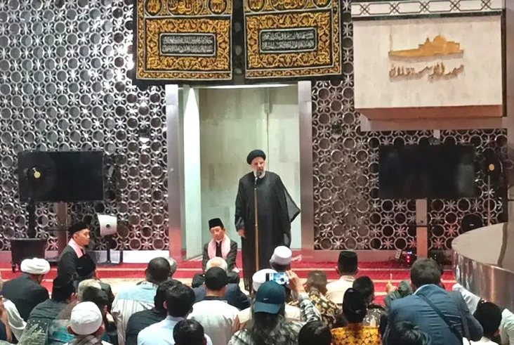 Sambangi Istiqlal, Presiden...