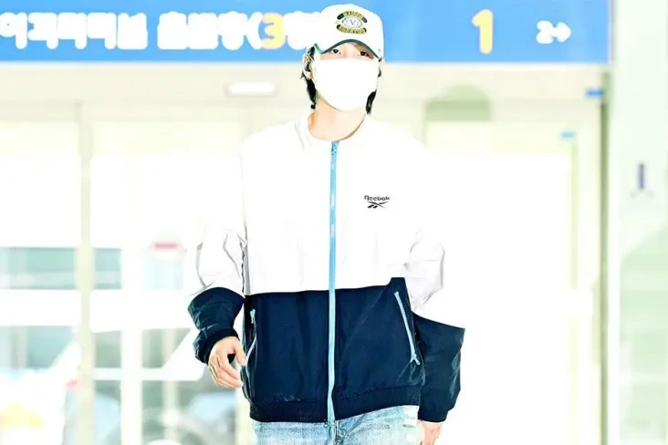 4 Potret Suga BTS OTW...
