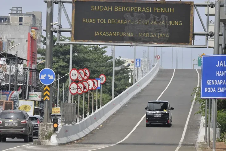 Beratkan Keuangan Waskita...