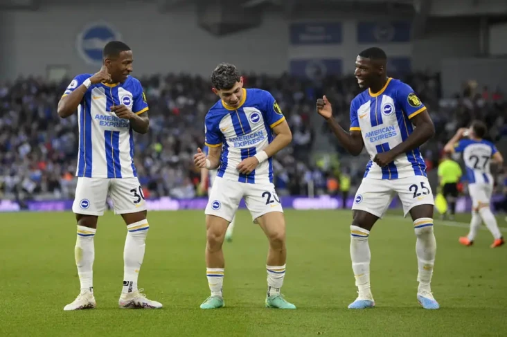 Layak Naik Level, Brighton...