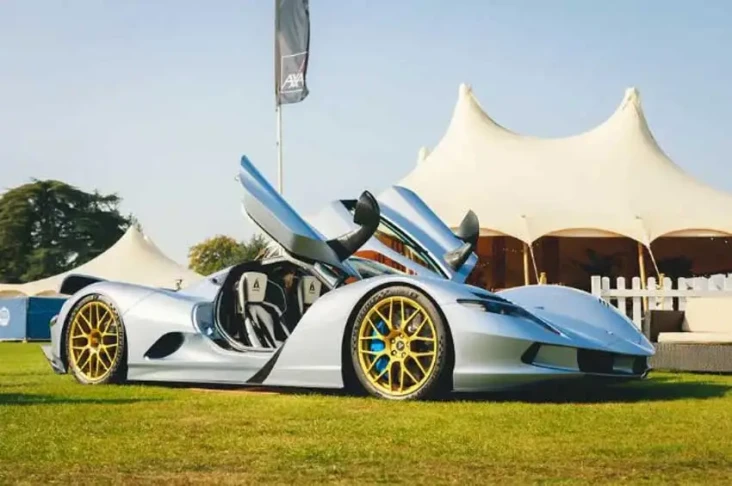 Hypercar Aspark Owl...