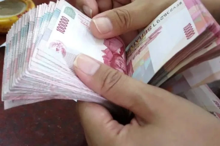 Staf Desa di Kabupaten...