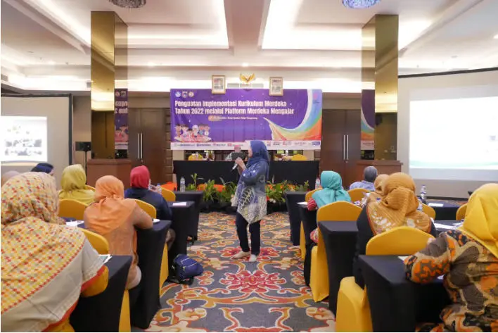 Mitra Kemendikbudristek...