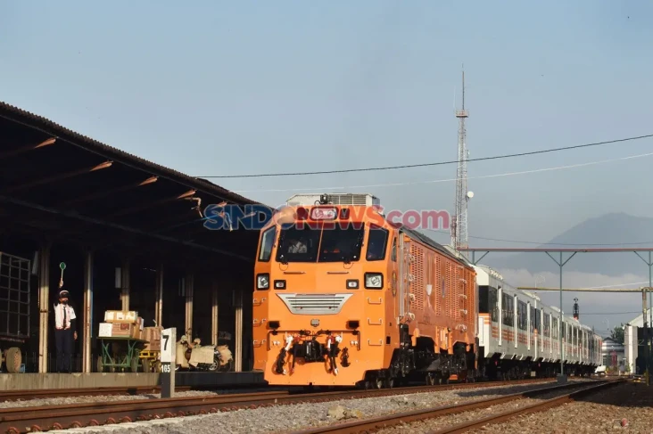 Pacu Produksi Kereta,...