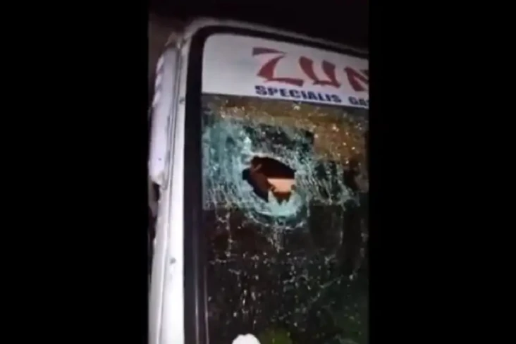 Meresahkan! Aksi Lempar...