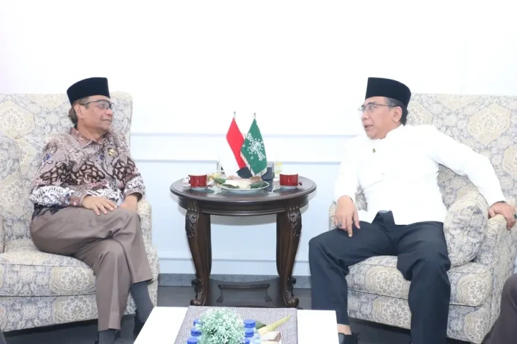 Bertemu Ketum PBNU,...