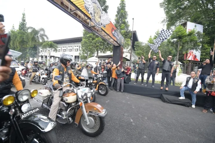 Gubernur Ridwan Kamil...