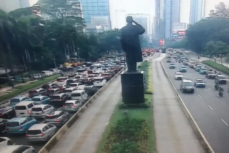 Horor Kemacetan di Jalan...