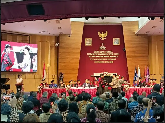 Usung Konsep Pluralisme...