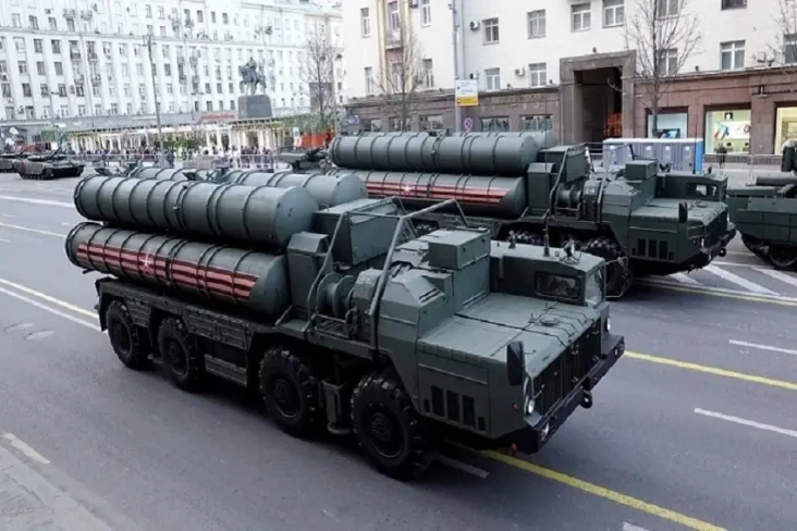 Sistem Rudal S-400 Rusia...