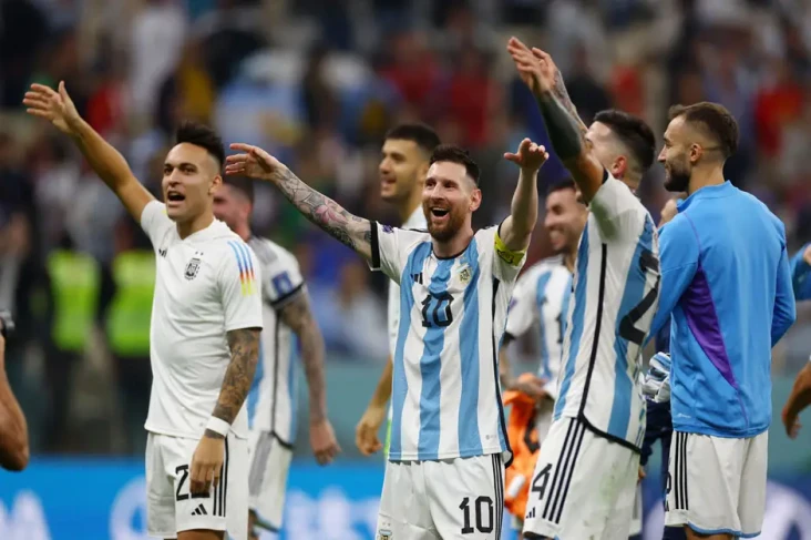 Demi Messi Menari, PSSI...