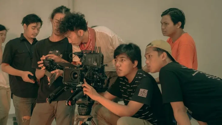 Dirikan Jogja FIlm Academy,...