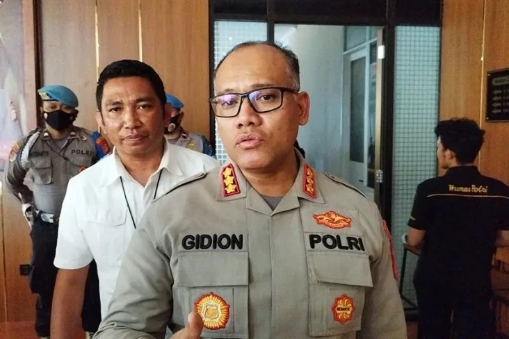 Polisi Duga Mayat dalam...