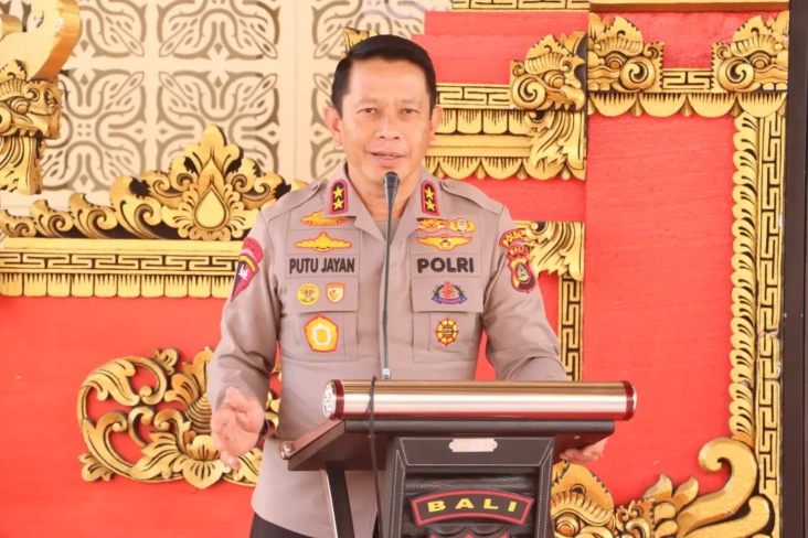 Bule Berulah Kian Menjadi...