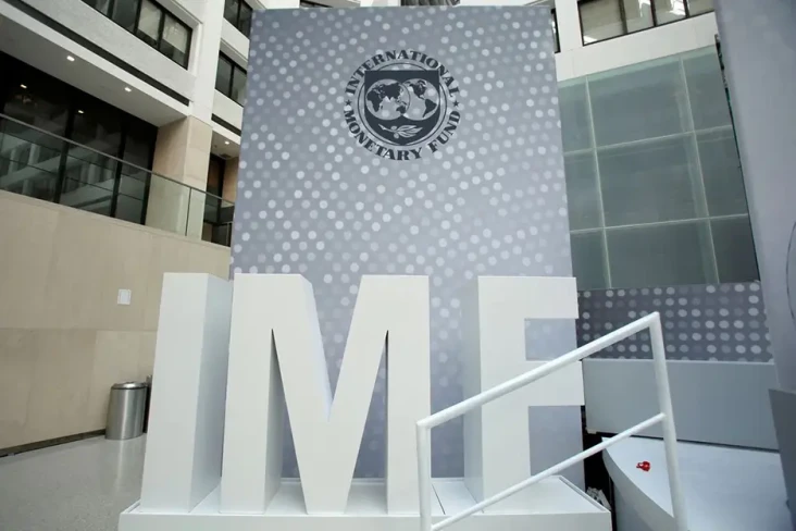 10 Negara Pasien IMF...