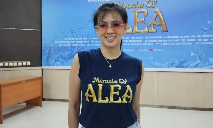Yeyen Lidya Bintangi...