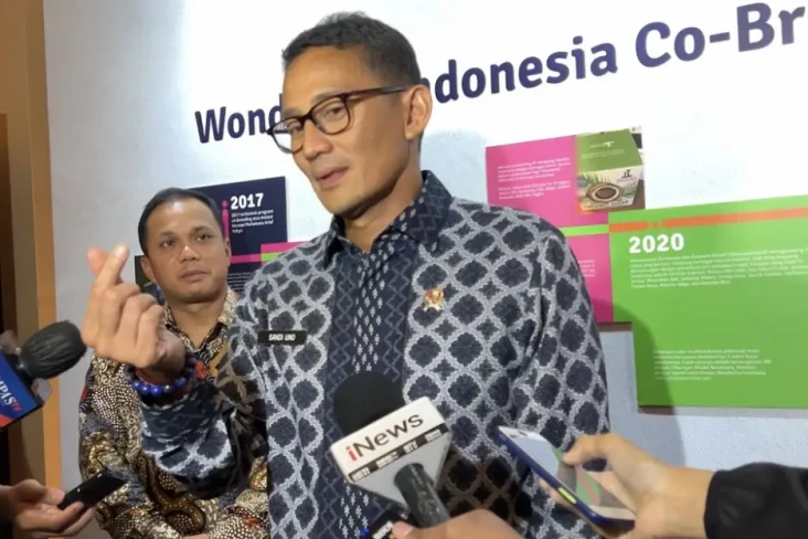 Sandiaga Akan Buat Tanda...