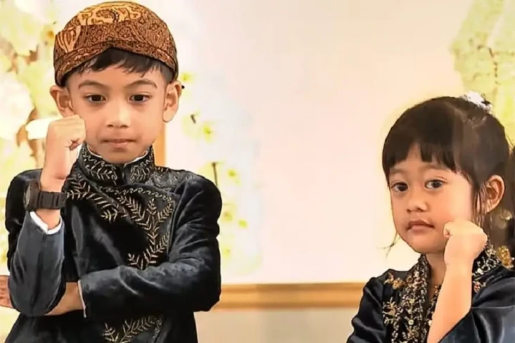 10 Foto Cucu-cucu Presiden...