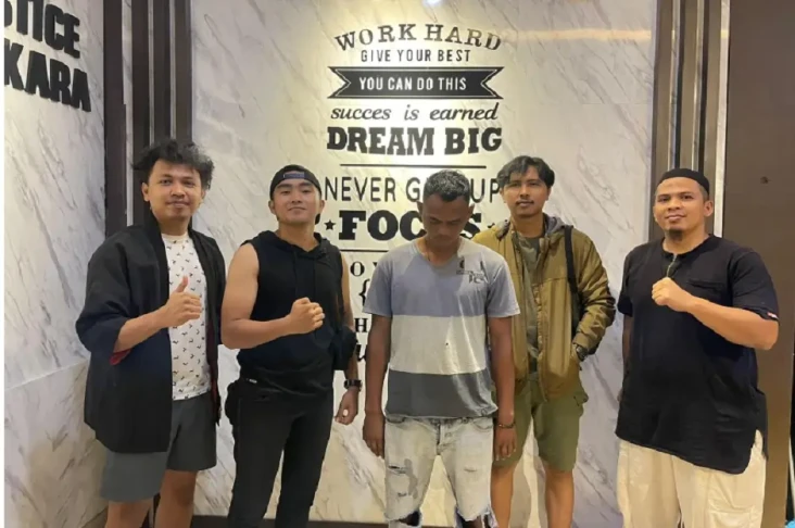 Aniaya Istri hingga...