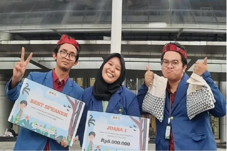 3 Mahasiswa ITS Gagas...