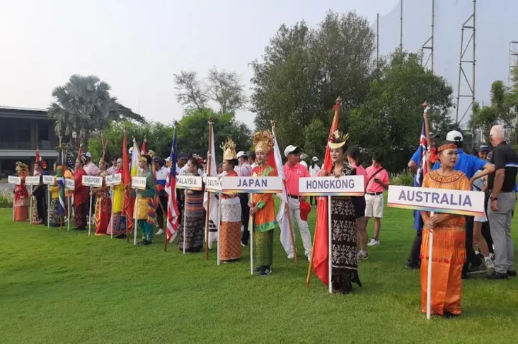 104 Pegolf dari 12 Negara...