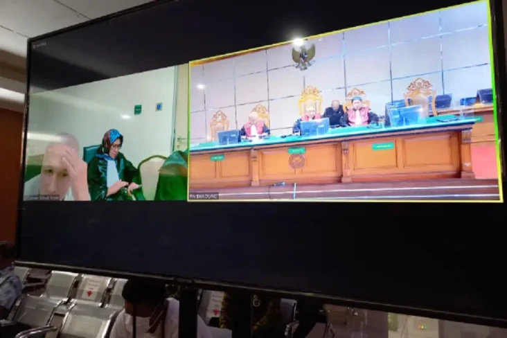 Terbukti Korupsi, Hakim...