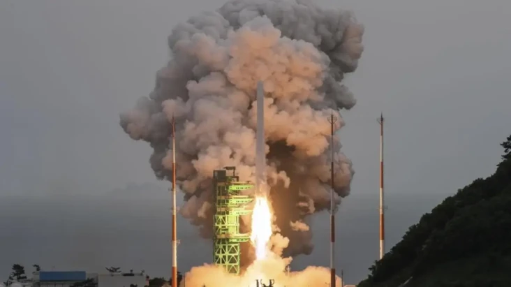 Korut Luncurkan Satelit...