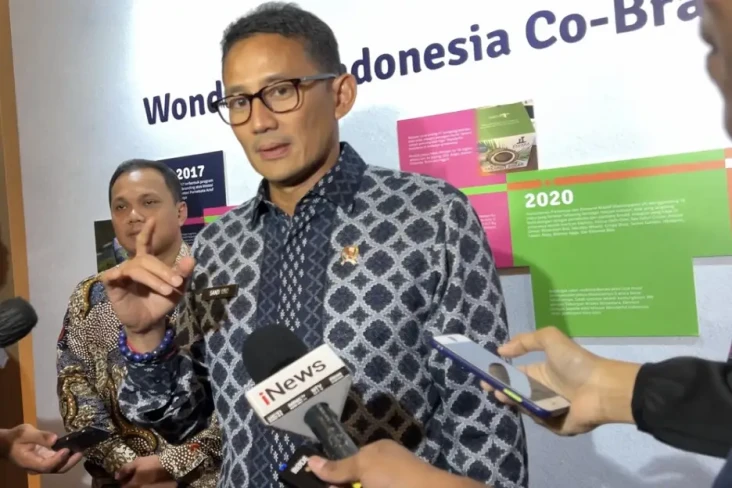 Bangkitkan Industri...