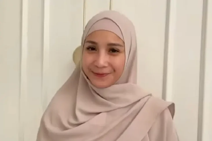 Nagita Slavina Berhijab...