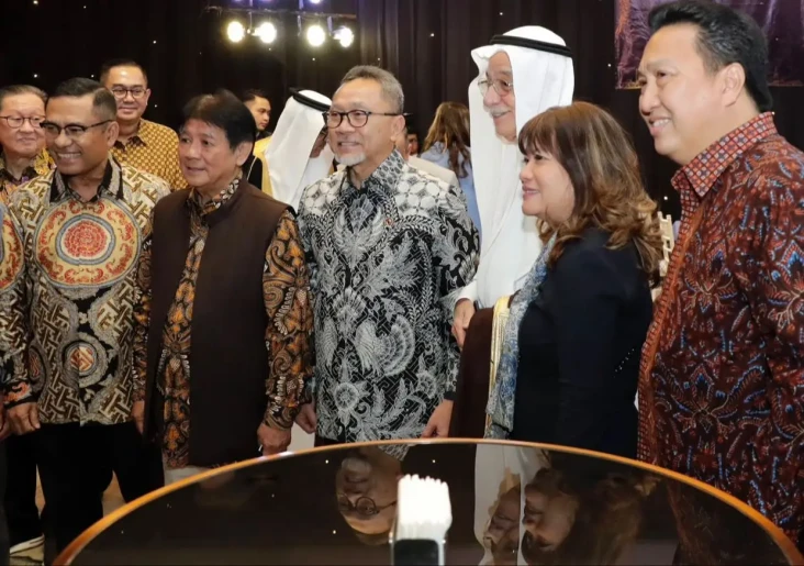 Tingkatkan Hubungan...