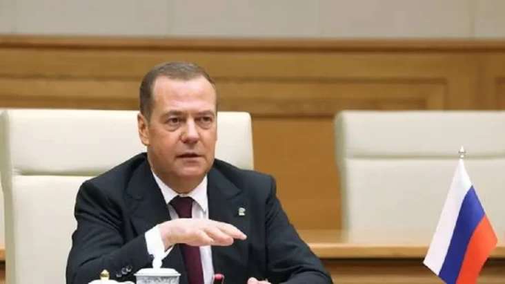 Medvedev Tegaskan Inggris...