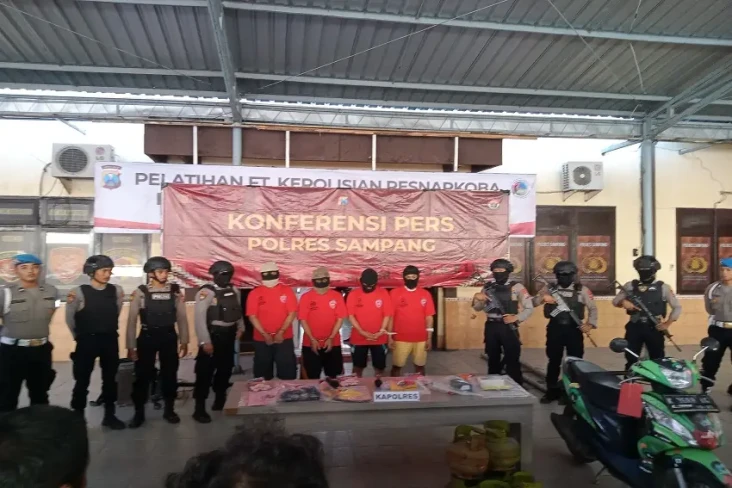 Polres Sampang Bekuk...