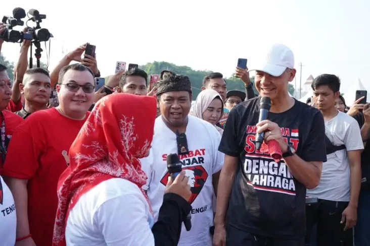 Sahabat Ganjar Hadiri...